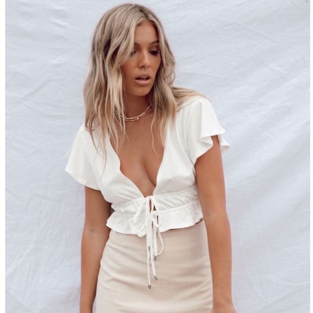 Princess Polly Crop Top Cover Up Women Sz 0 White Flutter Tie Front Smocked
